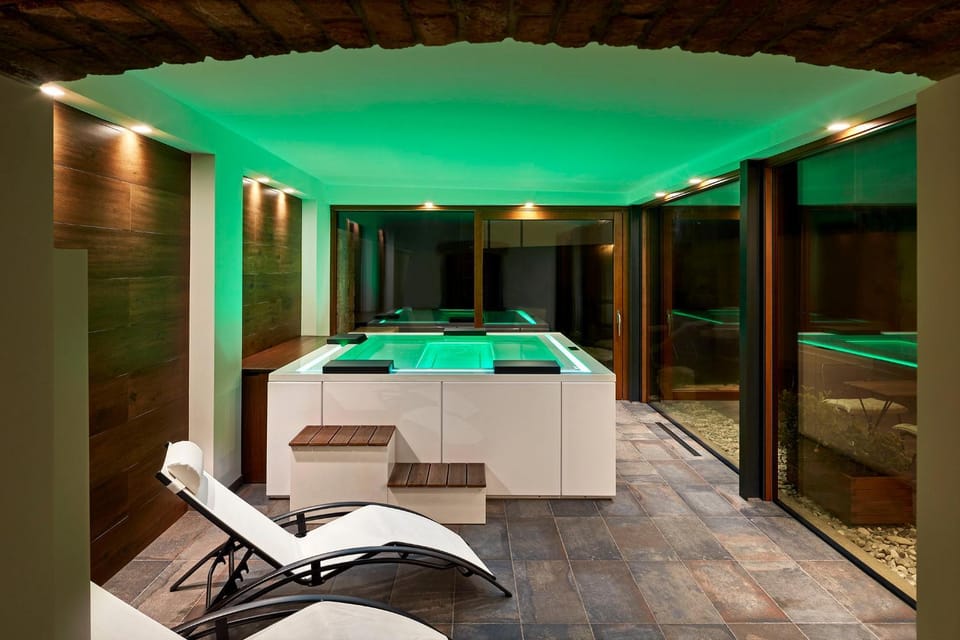Hot Tub, Spa and wellness centre/facilities
