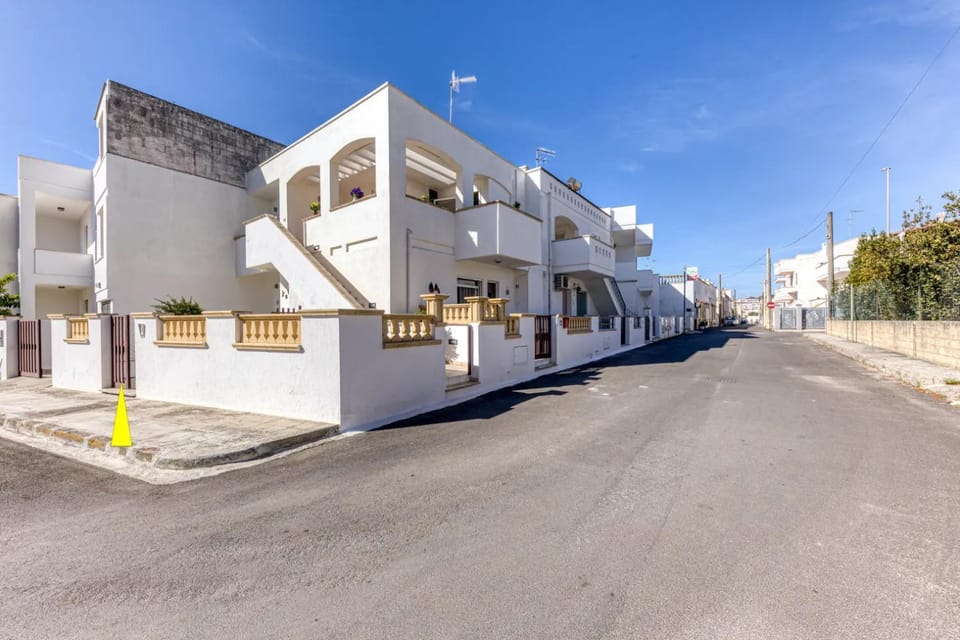 Property building, Street view