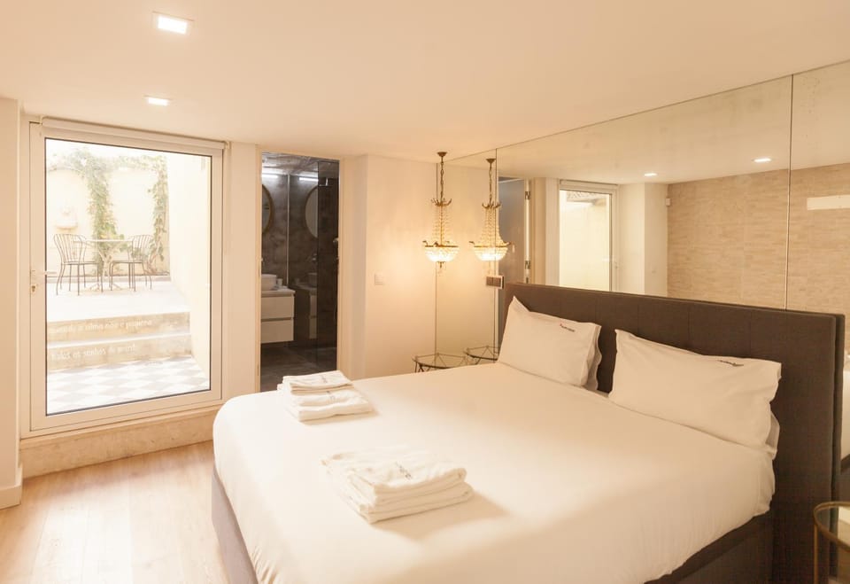 FLH Portuguese Soul Flat with Terrace Apartment in Lisbon