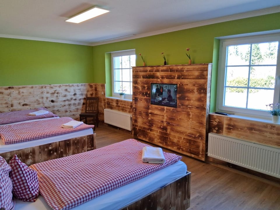 TV and multimedia, Photo of the whole room, towels