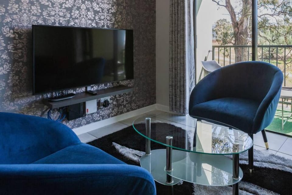 Alimama Spaces: The Green Park Haven 2 Apartment in Gauteng