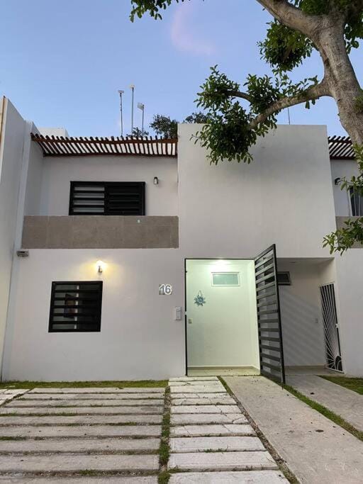 La Casa del Arbol -4bed 3 bath House in State of Quintana Roo