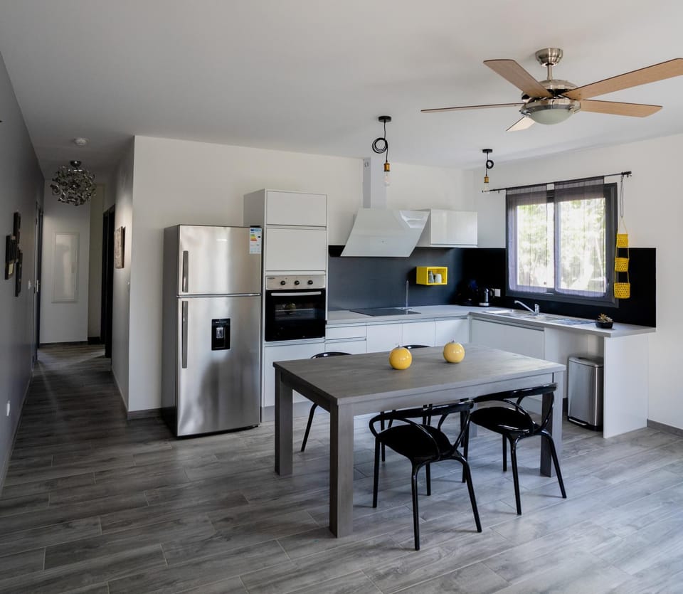 Rhum Cahuette T3 climatisé Apartment in Réunion