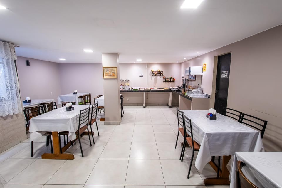 Restaurant/places to eat, Dining area
