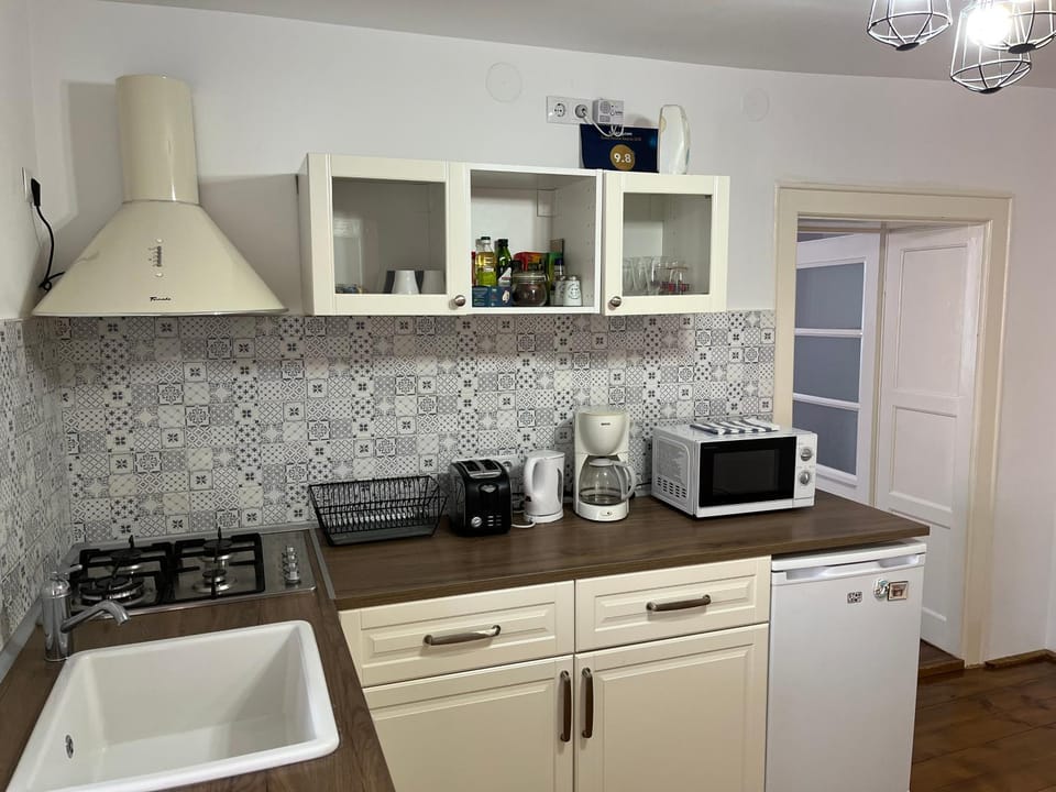 Food and drinks, kitchen