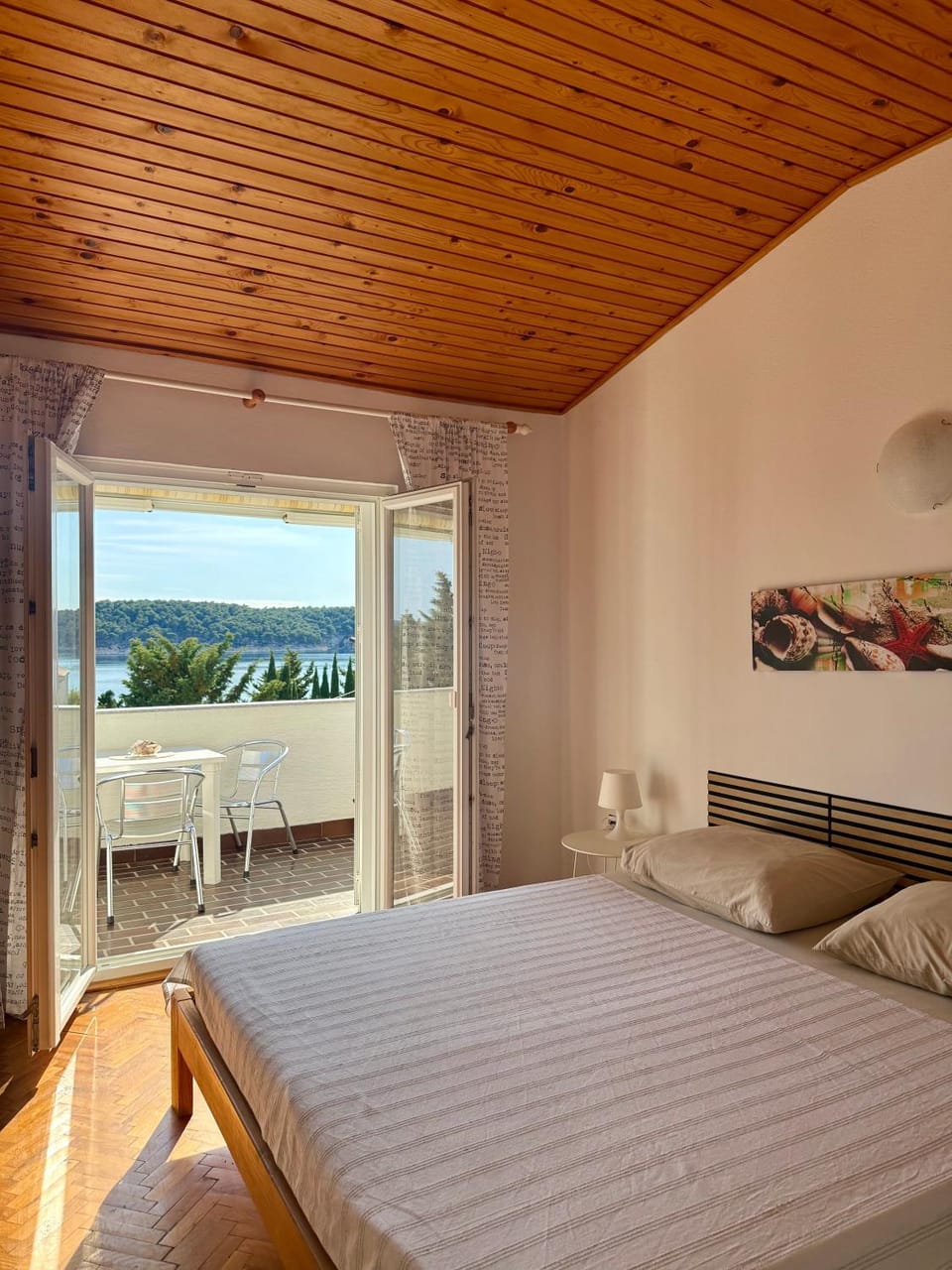 Sea view apartments Sunny Escape Apartment in Lika-Senj County