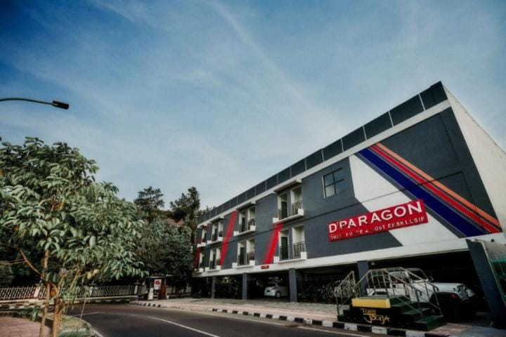 DPARAGON KARANGMALANG Hostel in Yogyakarta