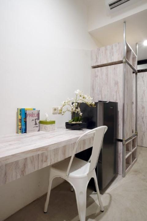 DPARAGON POGUNG F Hostel in Special Region of Yogyakarta