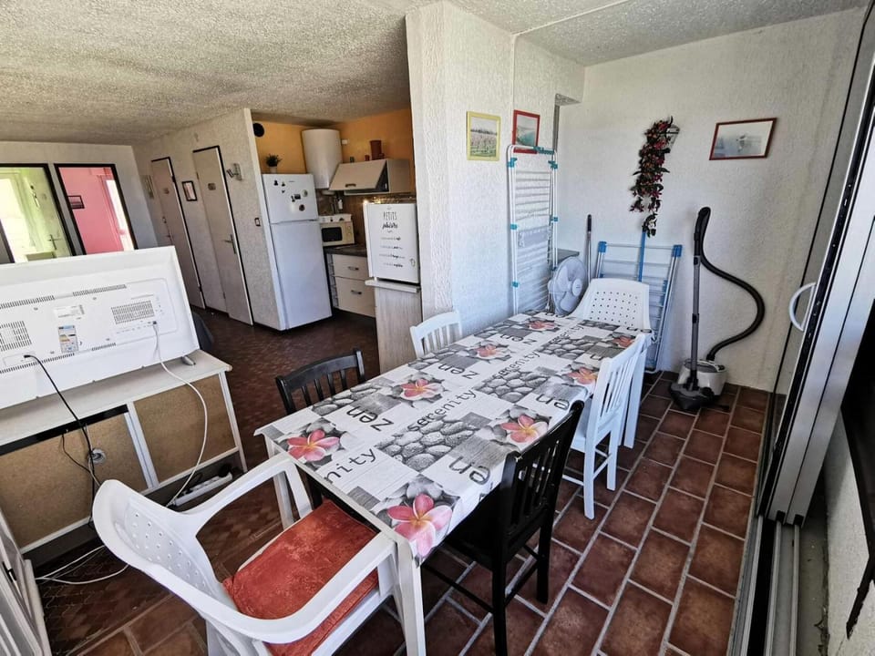 Residence De La Plage - APPT T2 CAB OU MEZZ 6 couchages PORT LEUCATE. Réf: 1RP_424 MAE-4764 Apartment in Le Barcarès