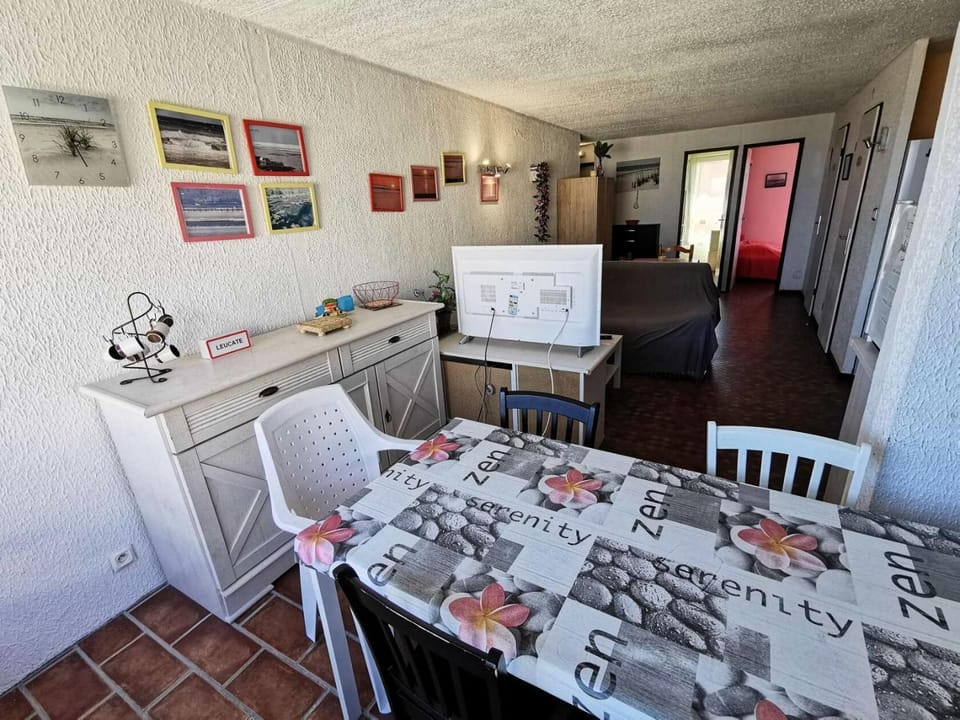 Residence De La Plage - APPT T2 CAB OU MEZZ 6 couchages PORT LEUCATE. Réf: 1RP_424 MAE-4764 Apartment in Le Barcarès