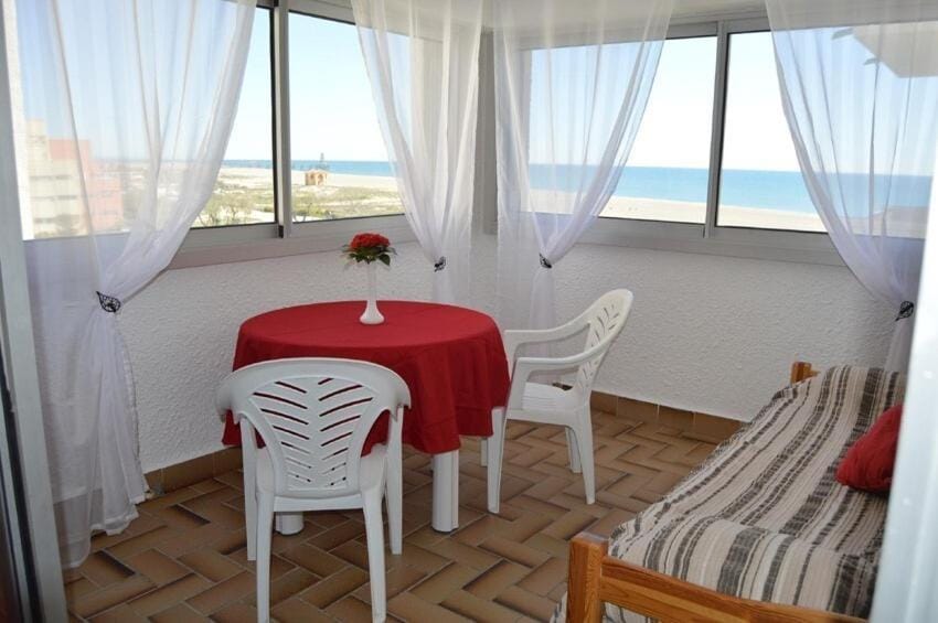 Résidence Les Cyclades - STUDIO 4 PERSONNES 4 couchages PORT LEUCATE. Réf: 2CYC_38A MAE-4884 Apartment in Leucate