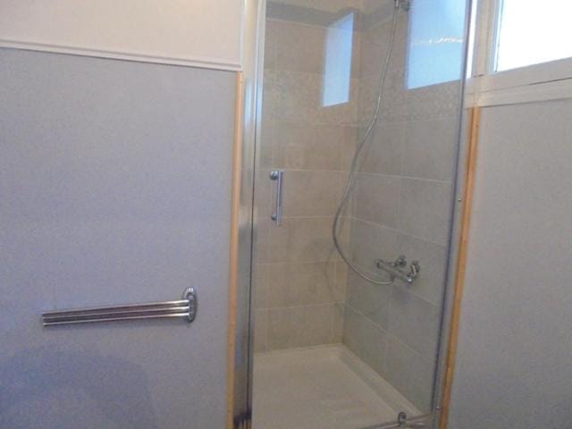CHAMBRE CONFORTABLE,GARE,Climatisation,PARKING,WIFI,pt déjeuner compris Vacation rental in Perpignan