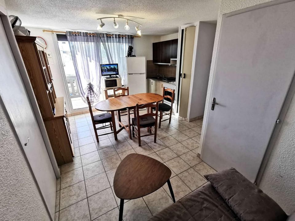 Résidence Maryland 1 Et 2 - 3 Pièces 6 couchages PORT LEUCATE. Réf: 1MRL_24 MAE-5664 Apartment in Leucate