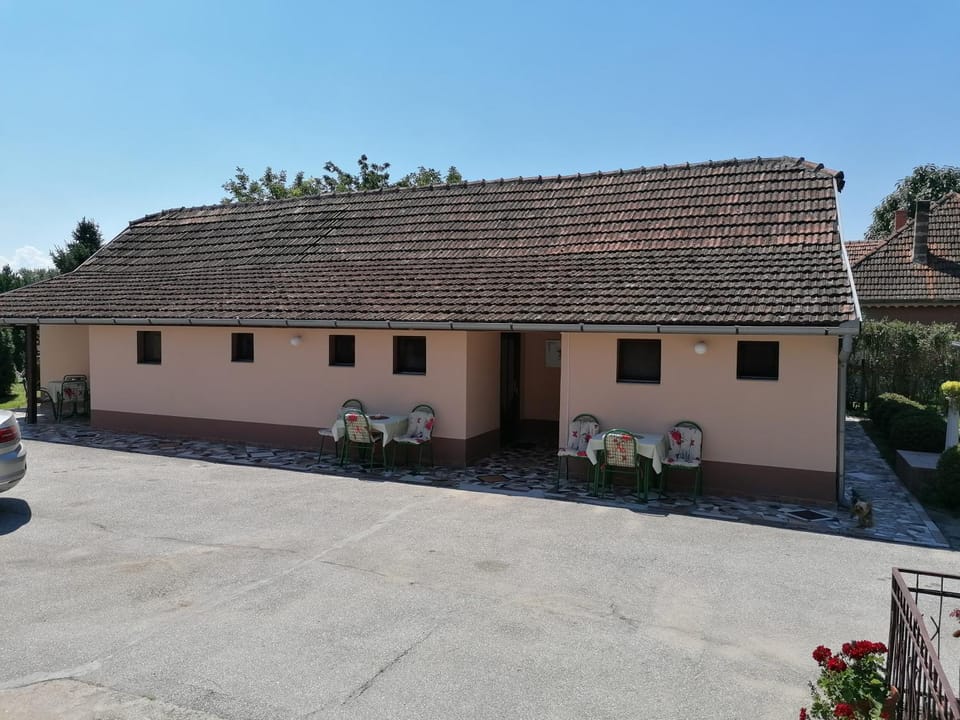 Hacijenda MALI RAJ Apartment in Vojvodina