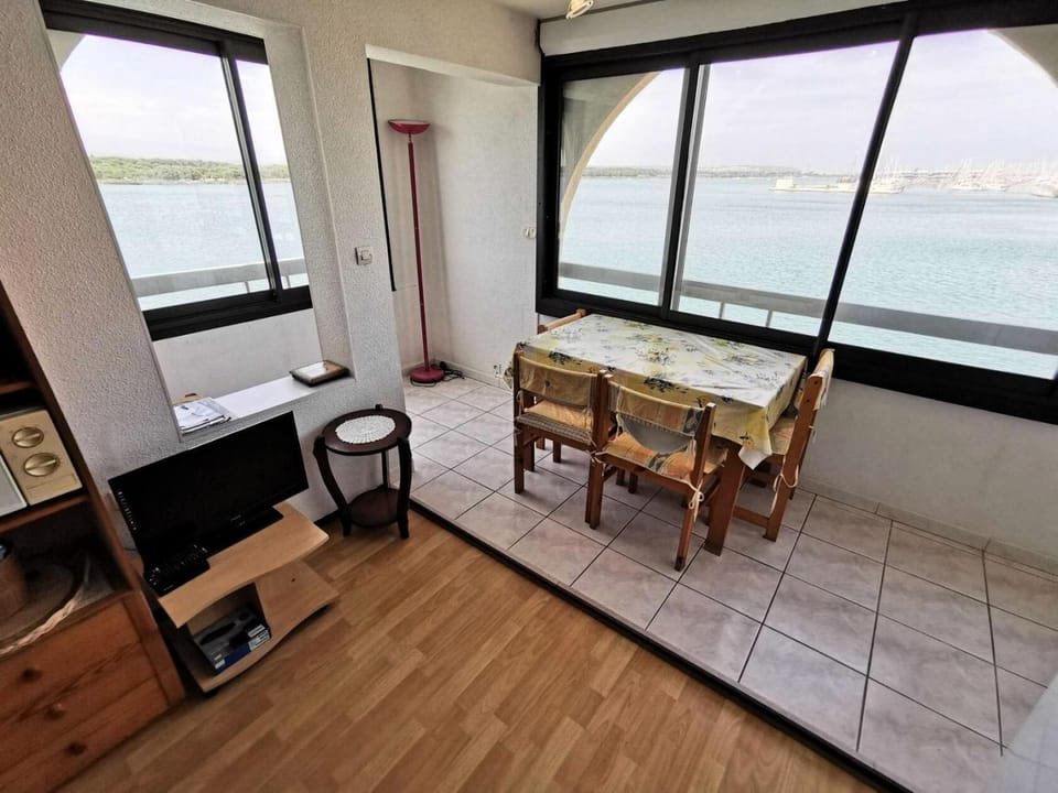 Résidence Terrasses De La Mediterranee 3 - APPT T2 CAB OU MEZZ 5 couchages PORT LEUCATE MAE-6314 Apartment in Leucate
