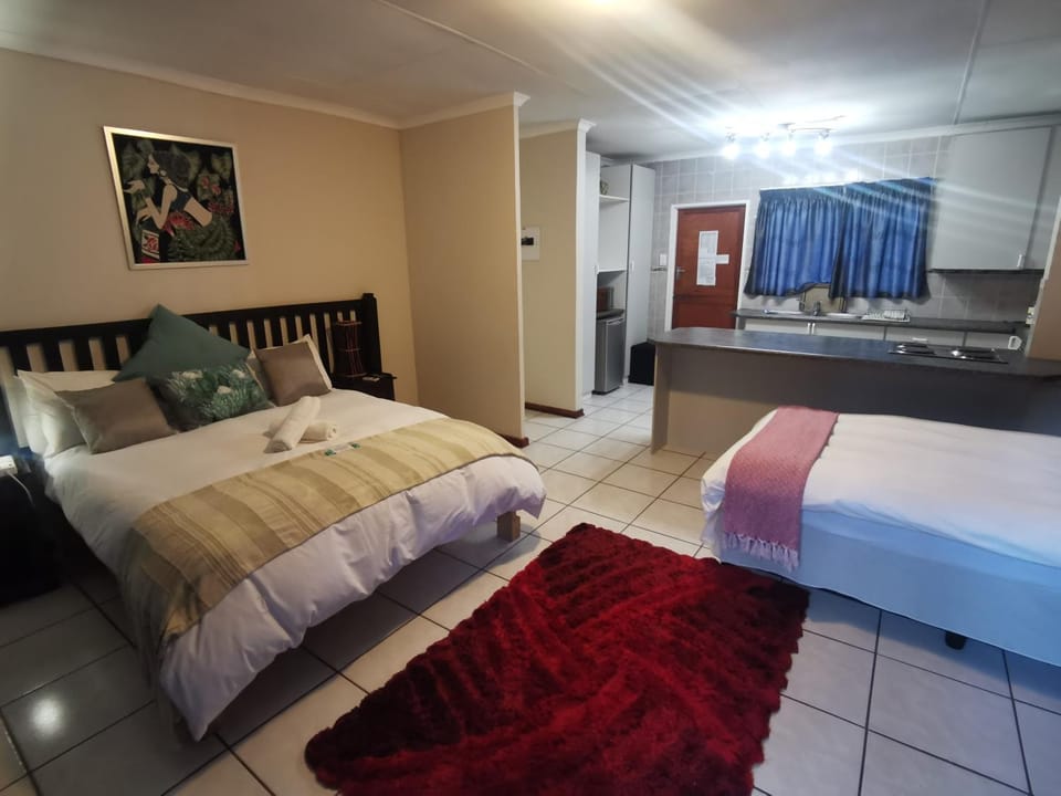 Sun Deck Lodge Bed and Breakfast in Gauteng