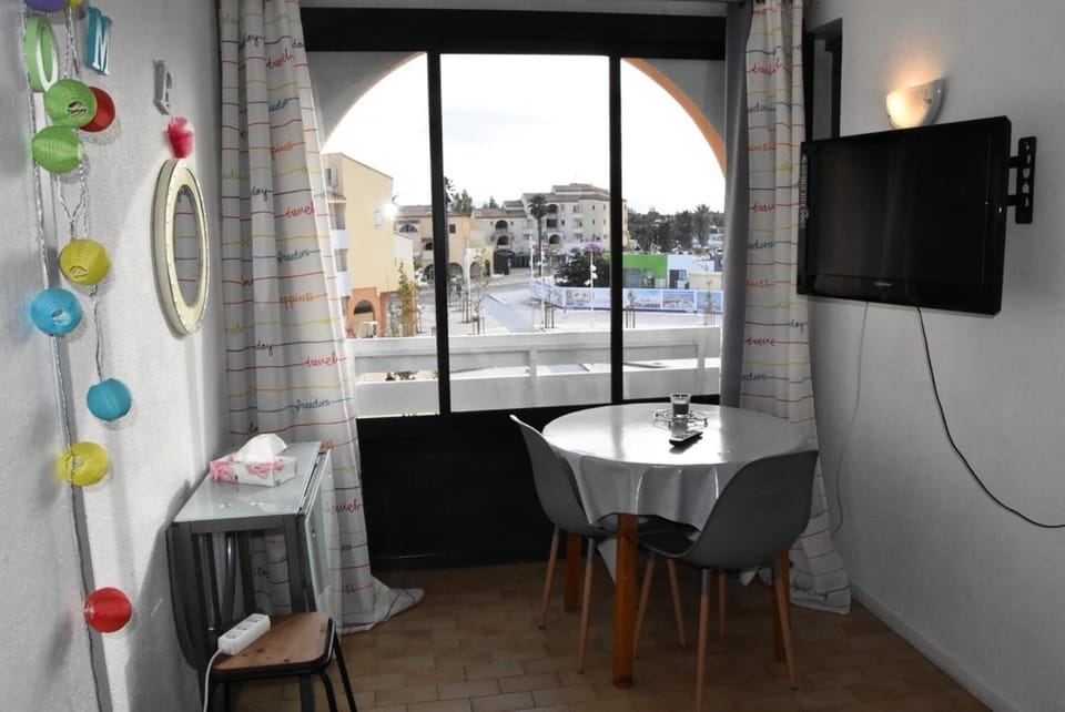 Résidence Les Arenes - APPT T2 CAB OU MEZZ 6 couchages PORT LEUCATE MAE-6734 Apartment in Leucate