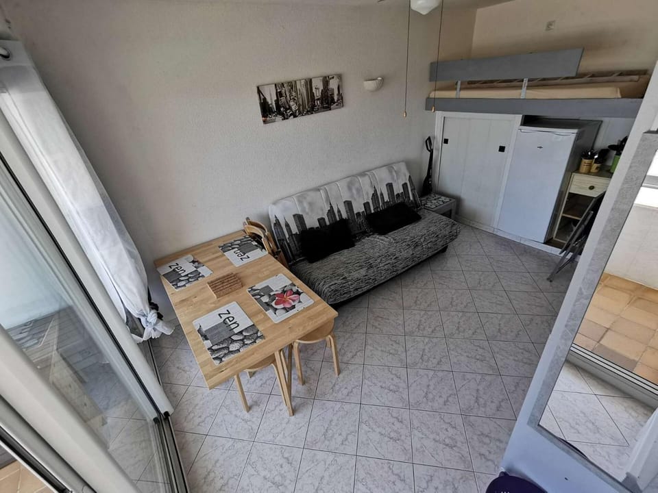 Résidence Terrasses De La Mediterranee 1 - 2 Pièces 4 couchages PORT LEUCATE MAE-6794 Apartment in Leucate