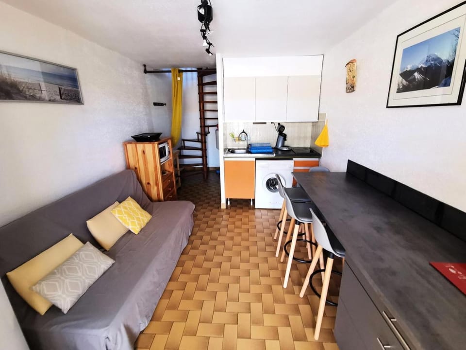 Résidence Equateur - APPT T2 CAB OU MEZZ 6 couchages PORT LEUCATE. Réf: 2MS3_203 MAE-6914 Apartment in Leucate