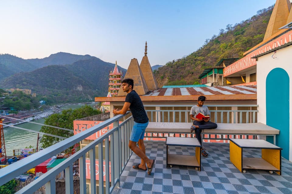 Nearby landmark, Day, People, Natural landscape, View (from property/room), Balcony/Terrace, Guests, Mountain view