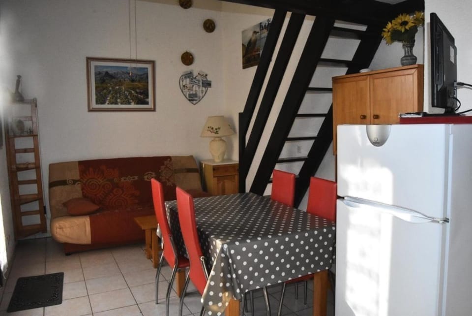 Résidence Equateur - APPT T2 CAB OU MEZZ 5 couchages PORT LEUCATE. Réf: 2MS3_32 MAE-7124 Apartment in Leucate