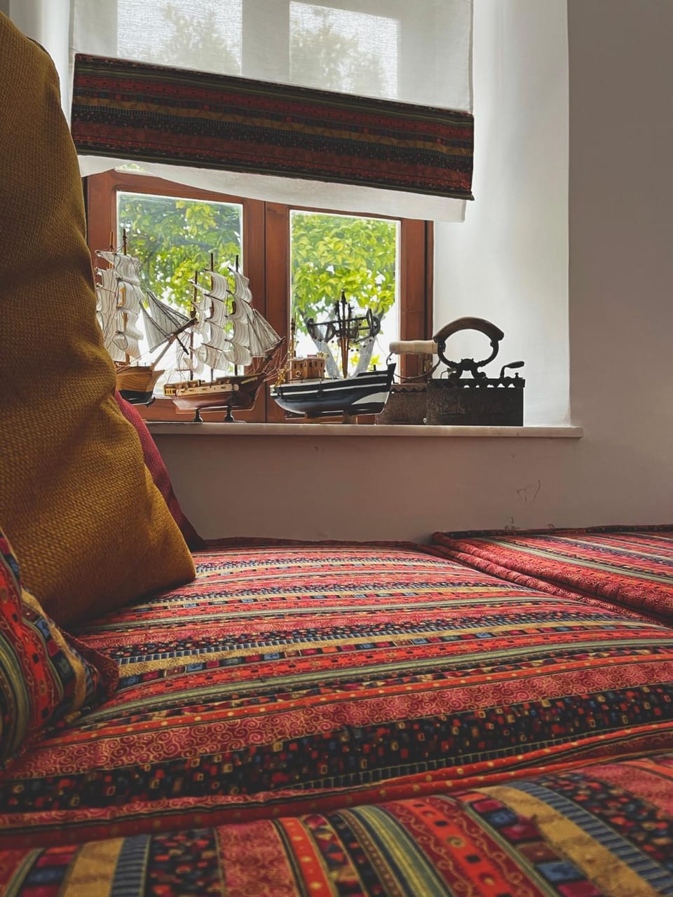 TV and multimedia, Living room, Decorative detail