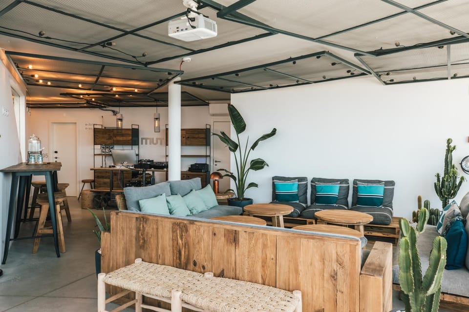 Lounge or bar