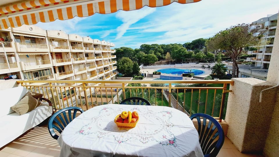 Garden view, Pool view