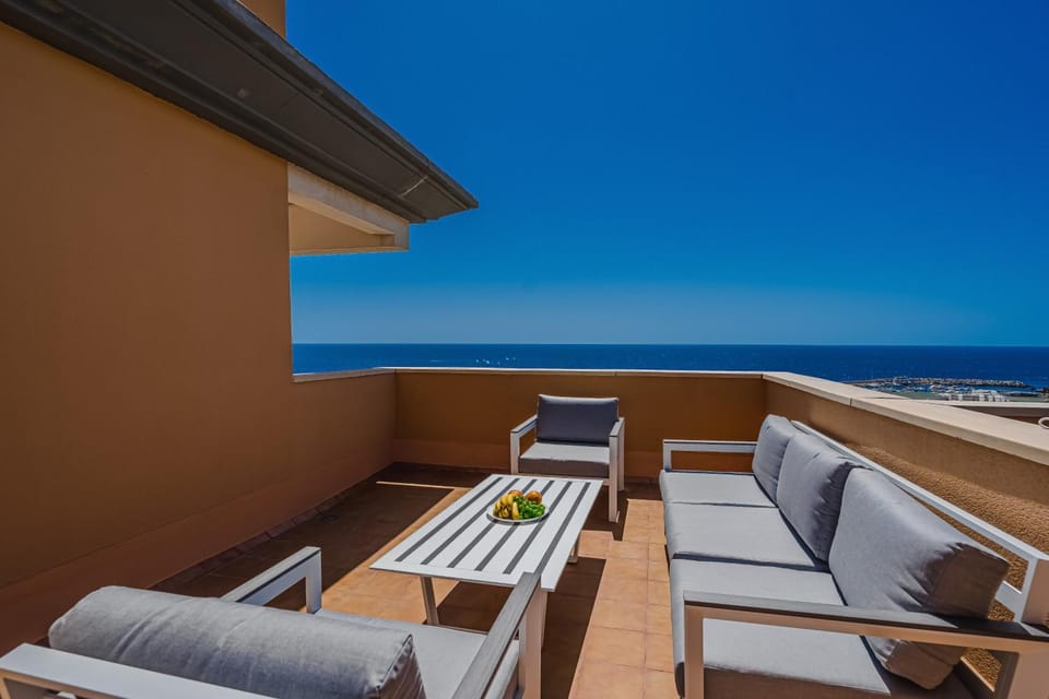 Day, Balcony/Terrace