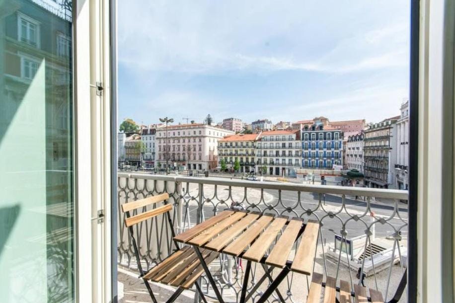 Property building, View (from property/room), City view