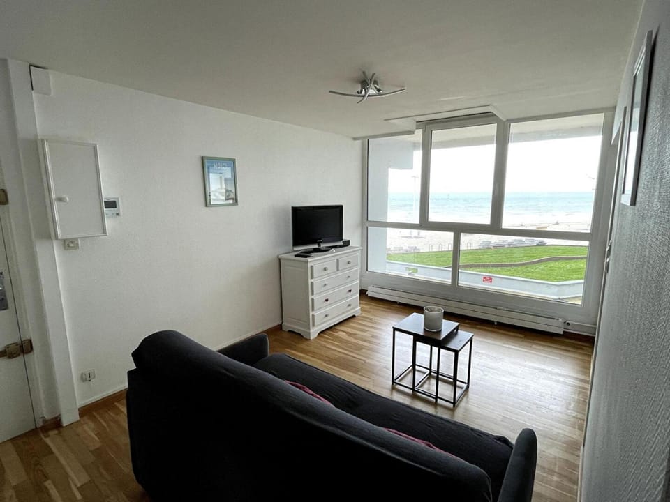 Type 3 entièrement rénové vue pleine mer Malo Apartment in Dunkirk