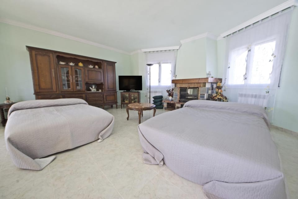 Communal lounge/ TV room, Living room