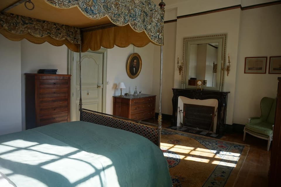 Chateau du Fraisse Bed and Breakfast in Nouvelle-Aquitaine