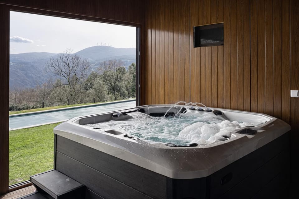 Hot Tub, Spa and wellness centre/facilities