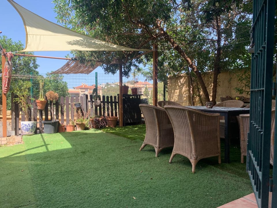 Patio, Garden