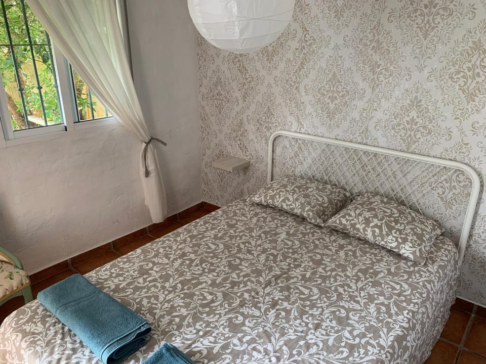 Apartamento con jardín y piscina en el faro de calaburras Apartment in Costa del Sol