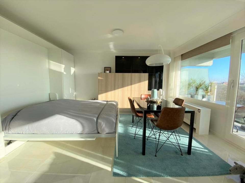 Dining area, Bedroom
