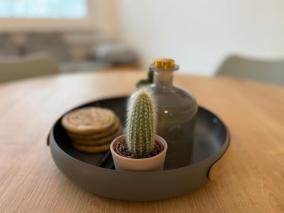 Decorative detail, Dining area