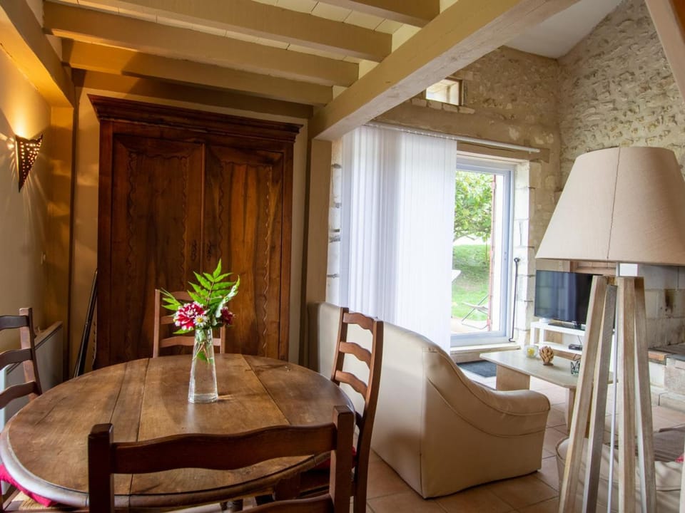 Maison de campagne avec piscine, proche de Périgueux – 2 chambres, BBQ, activités variées à proximité - FR-1-616-54 House in Nouvelle-Aquitaine