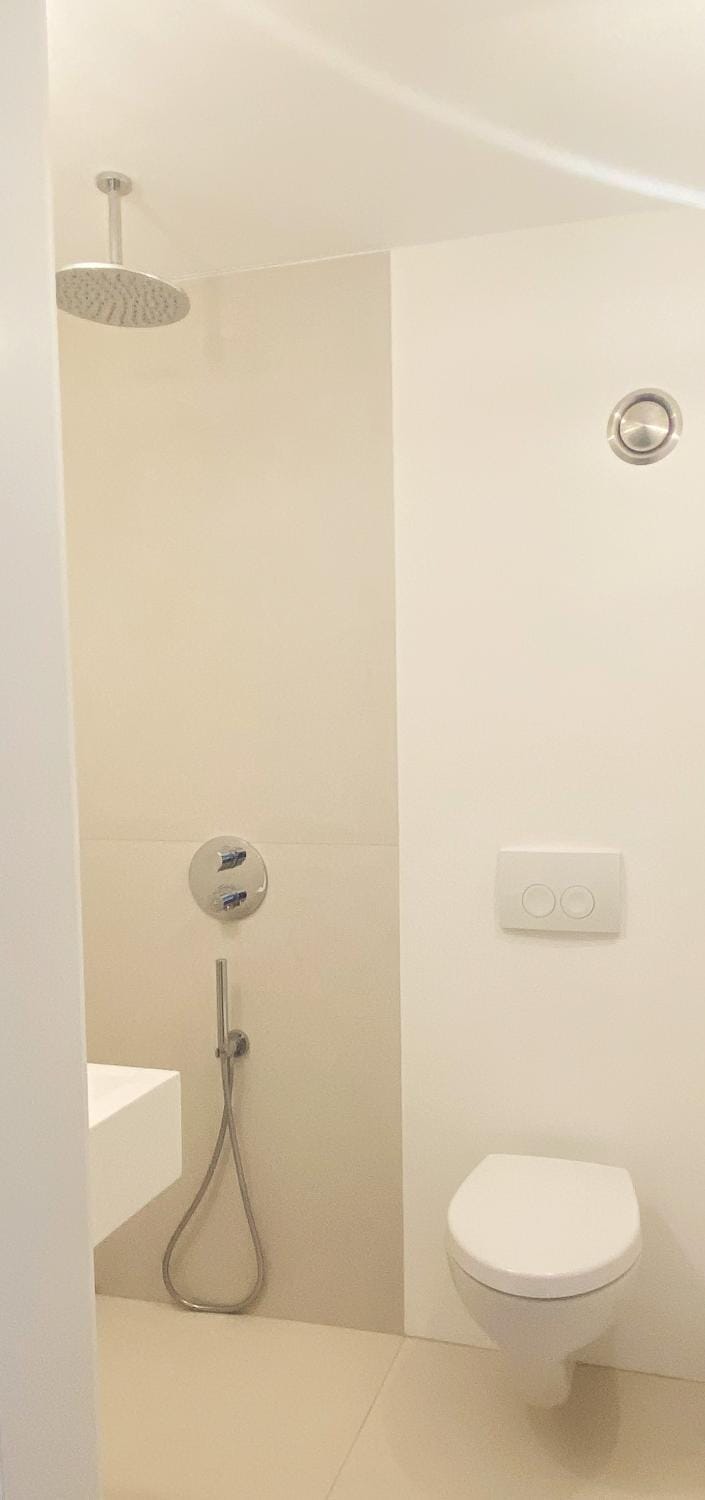 Property building, Bathroom
