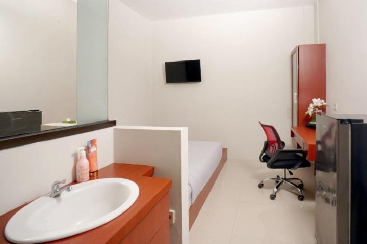 DPARAGON SUMBER Hostel in Special Region of Yogyakarta