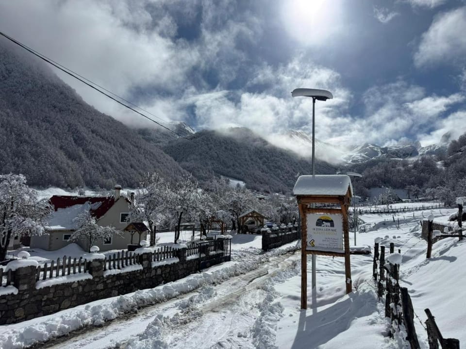 Day, Natural landscape, Winter, Mountain view
