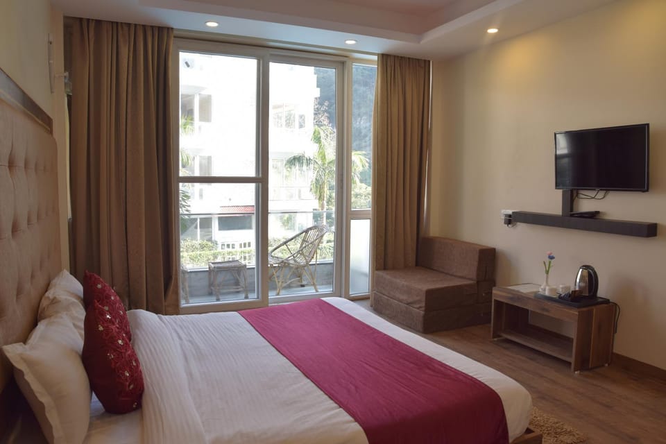 Avenue 18 Resort Hotel in Uttarakhand