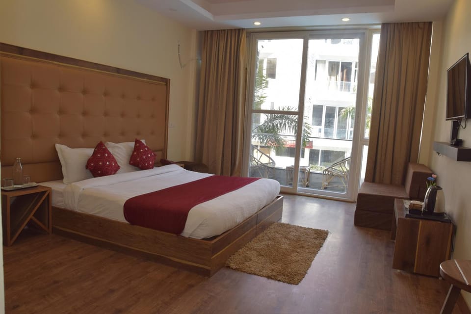 Avenue 18 Resort Hotel in Uttarakhand
