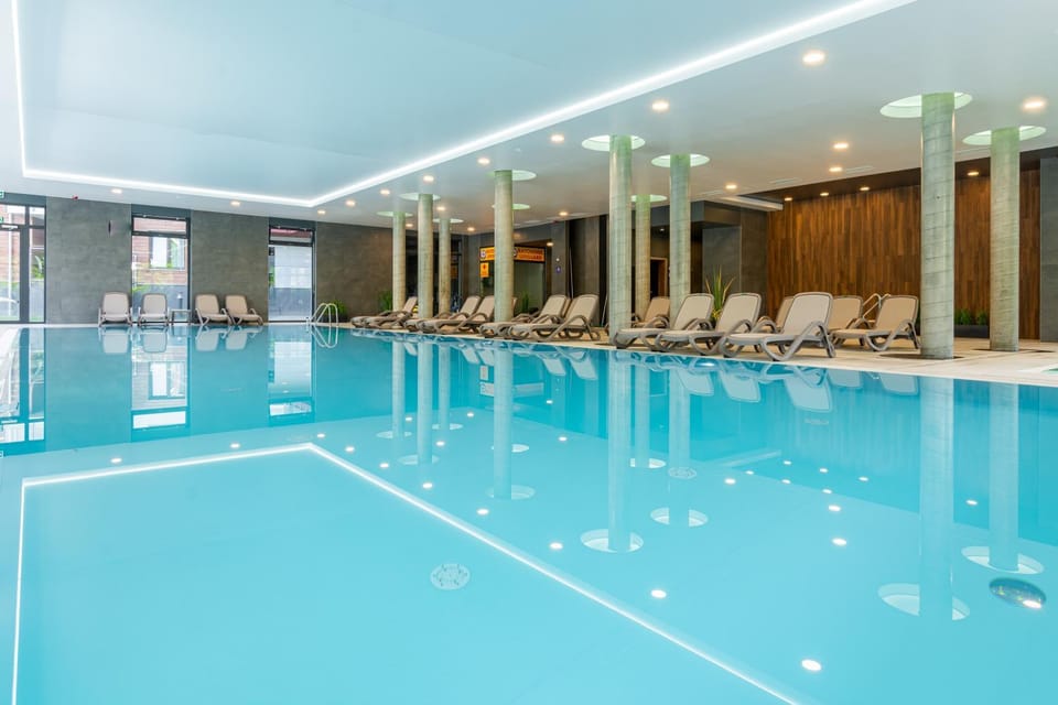 Pool view, Swimming pool