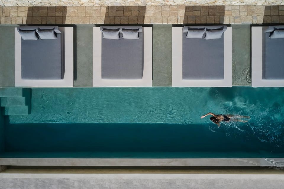 Swimming pool, Swimming pool