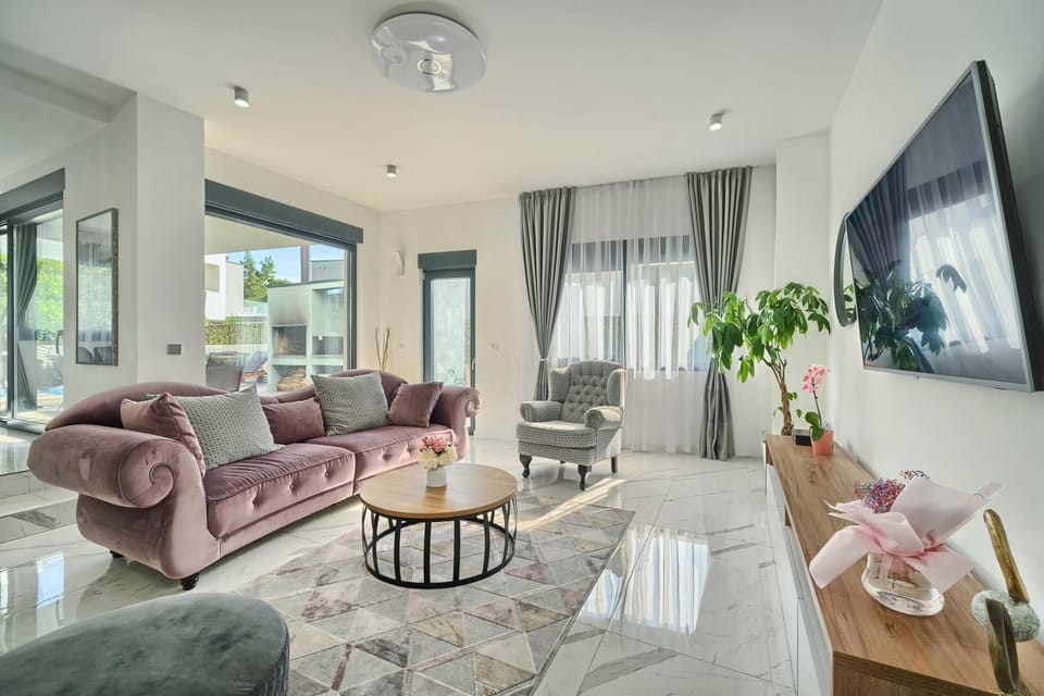 TV and multimedia, Living room