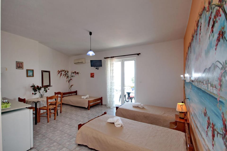 KIPRIANOS - STUDIOS Apartment hotel in Euboea