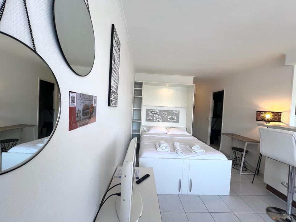 Nice Studio near the sea Roquebrune Cap Martin House in Roquebrune-Cap-Martin