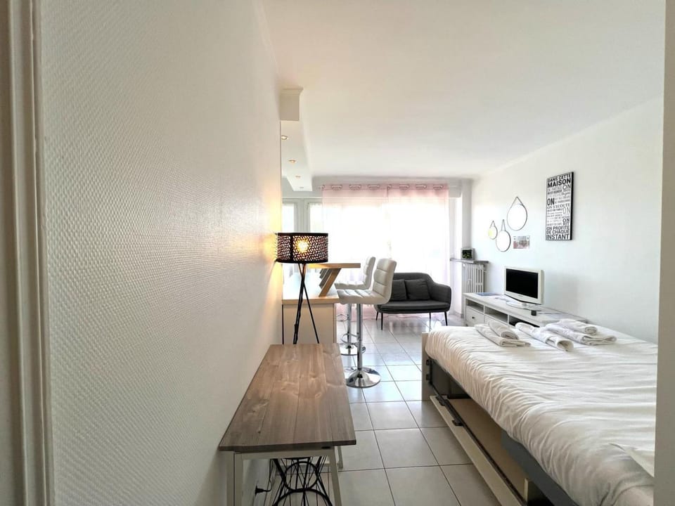 Nice Studio near the sea Roquebrune Cap Martin House in Roquebrune-Cap-Martin